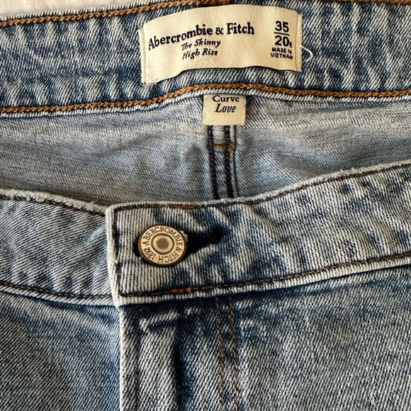 Abercrombie Curve Love Jeans Size 20 - Picture 5 of 7